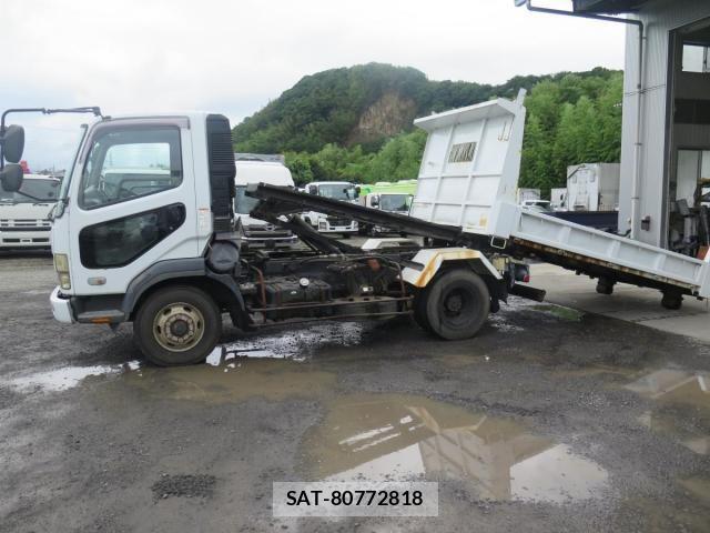 Mitsubishi FIGHTER 2005-11 8412384-0