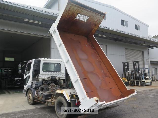 Mitsubishi FIGHTER 2005-11 8412384-12
