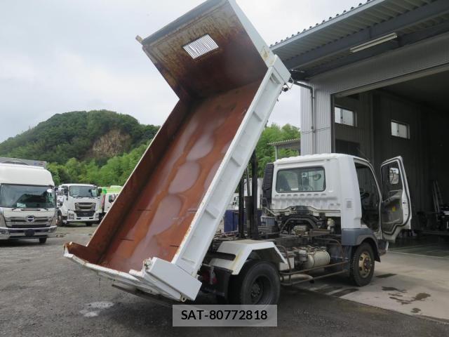 Mitsubishi FIGHTER 2005-11 8412384-13