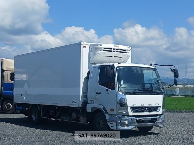 Mitsubishi FIGHTER 2019-01 8412379-4