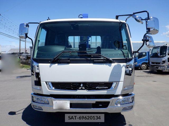Mitsubishi FIGHTER 2026-02 8412378-2