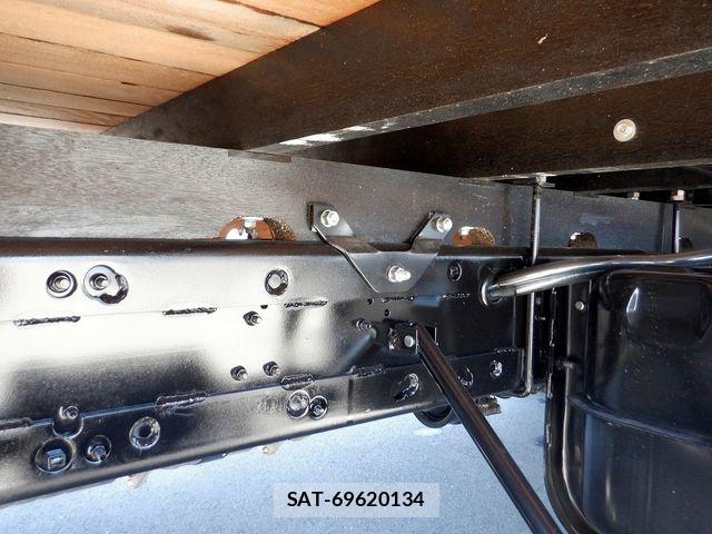 Mitsubishi FIGHTER 2026-02 8412378-8