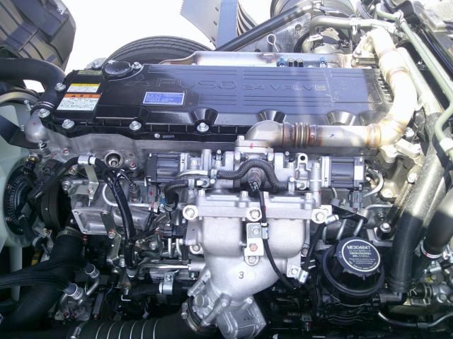 Mitsubishi FIGHTER 2026-04 8431808-27