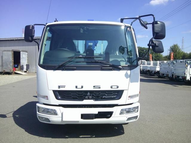 Mitsubishi FIGHTER 2026-04 8431805-1