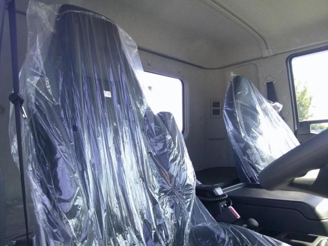 Mitsubishi FIGHTER 2026-04 8431805-24