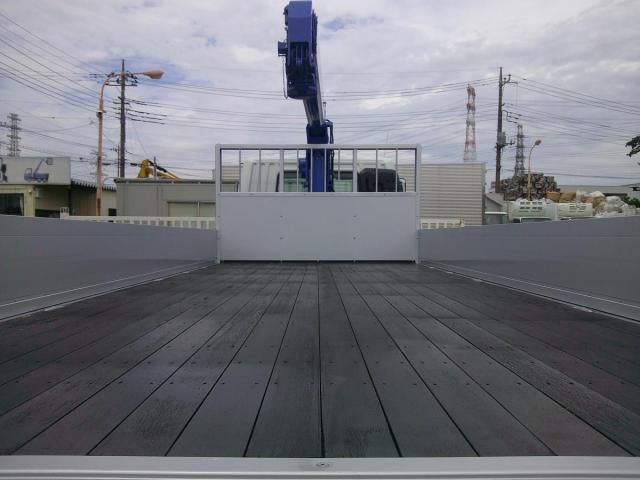 Mitsubishi FIGHTER 2026-04 8431804-9