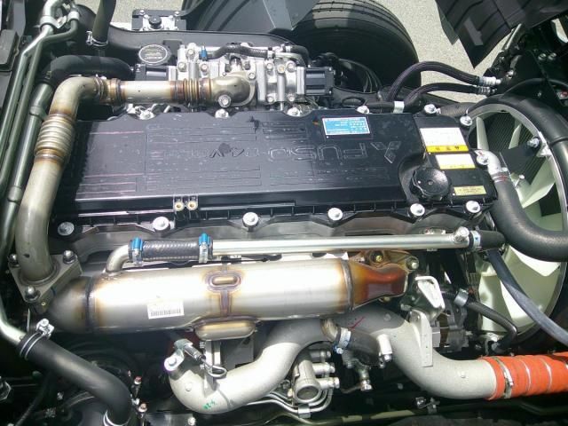 Mitsubishi FIGHTER 2026-04 8431804-28