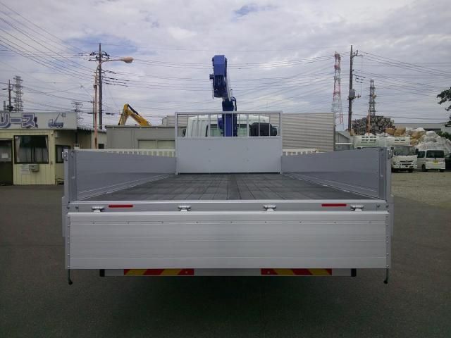 Mitsubishi FIGHTER 2026-04 8431804-8