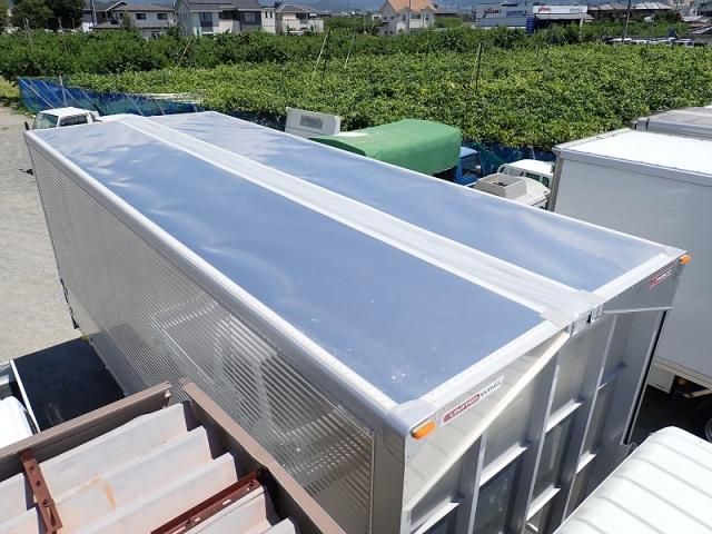 Mitsubishi FIGHTER 2026-05 8431809-6