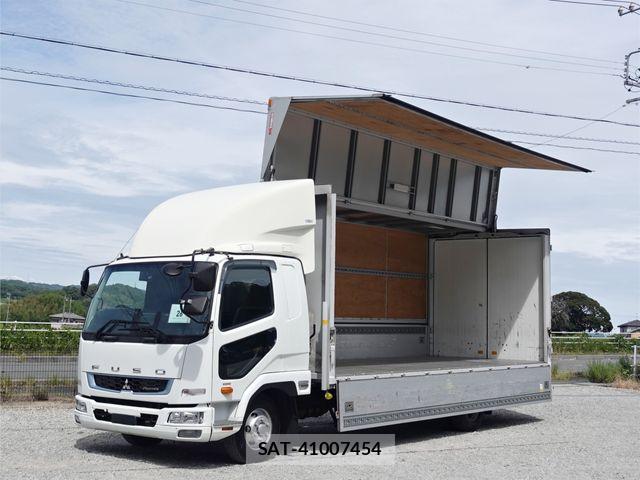 Mitsubishi FIGHTER 2020-05 8438112-25