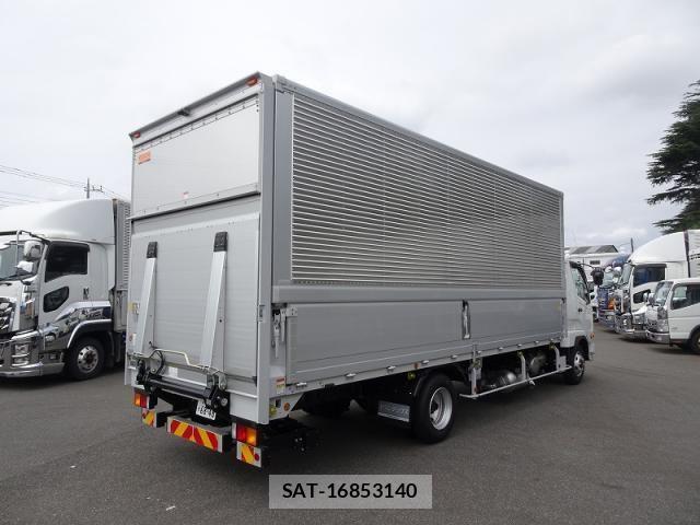 Mitsubishi FIGHTER 2025-12 8457460-2