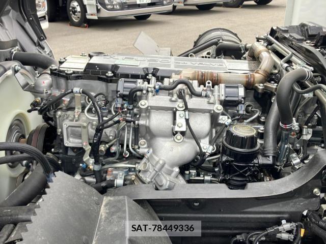 Mitsubishi FIGHTER 2025-12 8457463-16