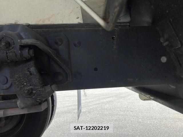 Mitsubishi FIGHTER 2020-08 8457461-11