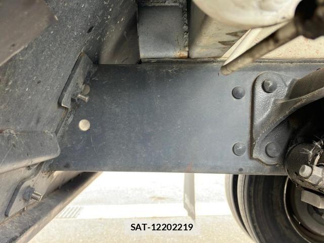 Mitsubishi FIGHTER 2020-08 8457461-12