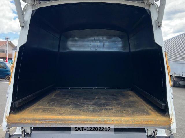 Mitsubishi FIGHTER 2020-08 8457461-7