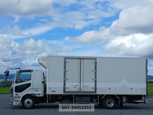 Mitsubishi FIGHTER 2019-01 8457467-15