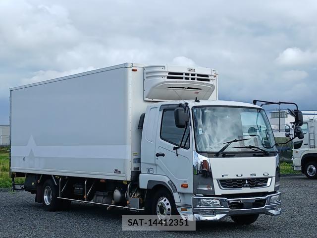 Mitsubishi FIGHTER 2019-01 8457467-5