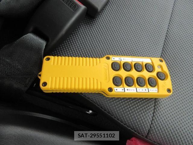 Mitsubishi FIGHTER 2026-04 8457465-12