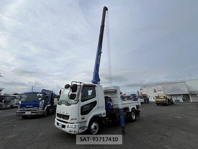 Mitsubishi FIGHTER 2012-10 8457464-6