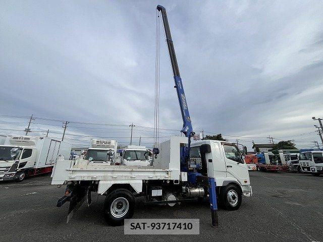 Mitsubishi FIGHTER 2012-10 8457464-7