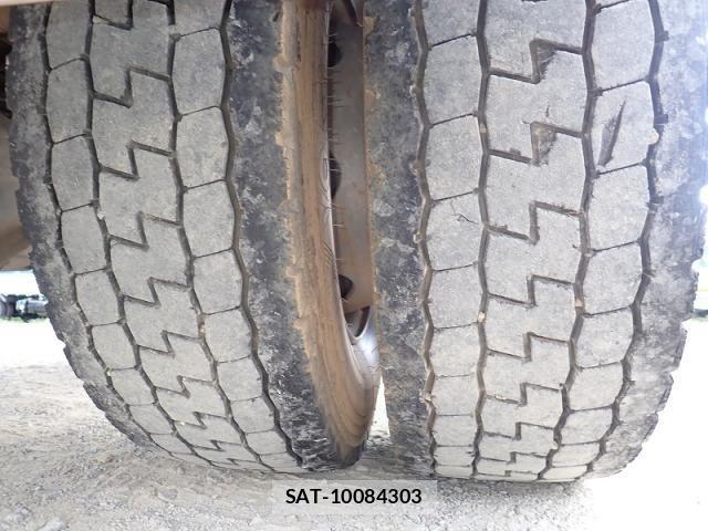 Mitsubishi FIGHTER 2019-03 8485388-20