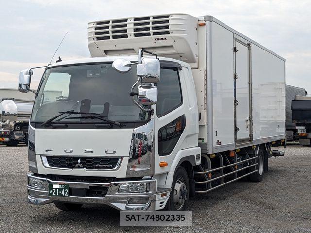 Mitsubishi FIGHTER 2021-10 8485389-0