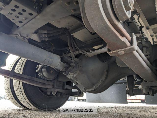 Mitsubishi FIGHTER 2021-10 8485389-9