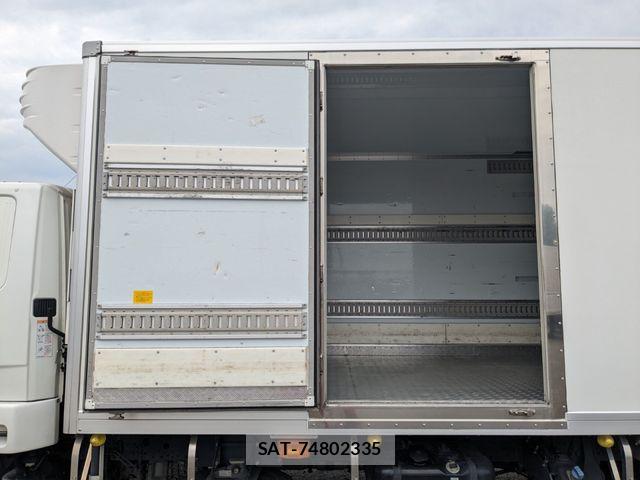 Mitsubishi FIGHTER 2021-10 8485389-10