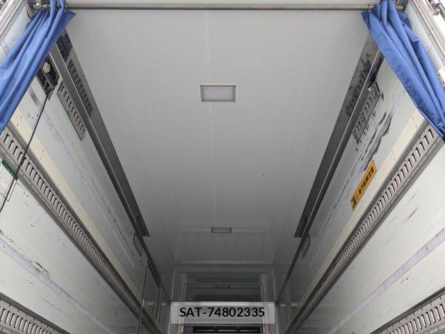 Mitsubishi FIGHTER 2021-10 8485389-6