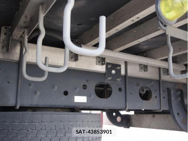 Mitsubishi FIGHTER 2014-11 8485397-6