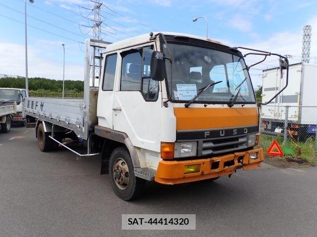 Mitsubishi FIGHTER 1990-09 8485398-0