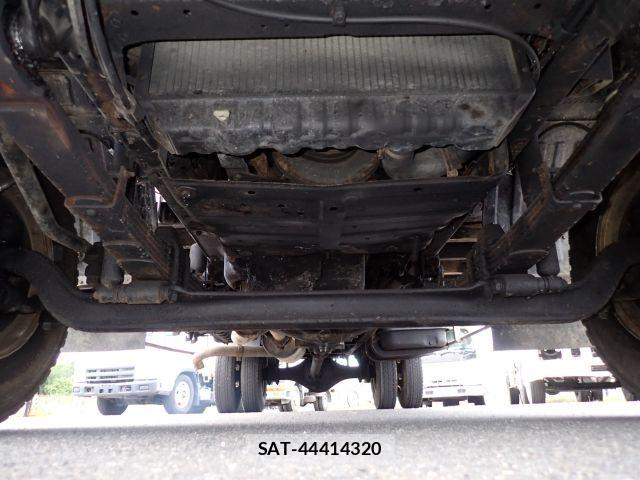 Mitsubishi FIGHTER 1990-09 8485398-12