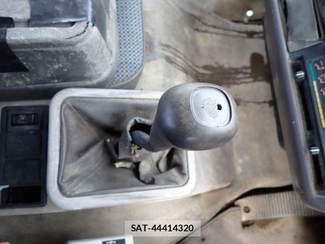 Mitsubishi FIGHTER 1990-09 8485398-7