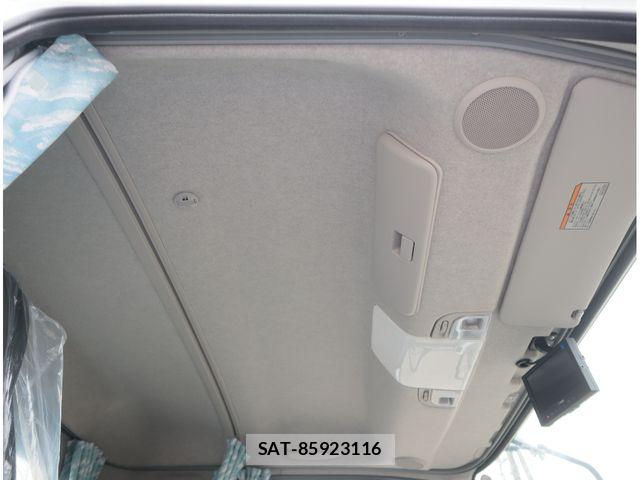 Mitsubishi FIGHTER 2025-10 8485392-21