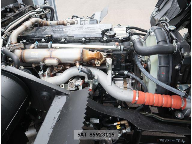 Mitsubishi FIGHTER 2025-10 8485392-25
