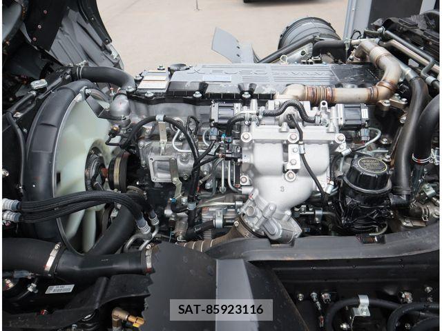 Mitsubishi FIGHTER 2025-10 8485392-26