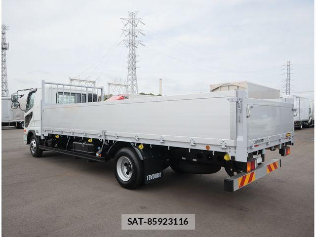 Mitsubishi FIGHTER 2025-10 8485392-4