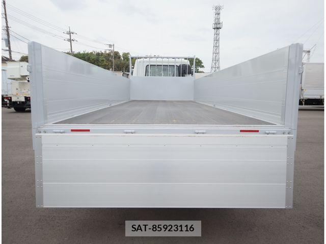Mitsubishi FIGHTER 2025-10 8485392-5