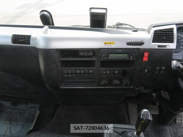 Mitsubishi FIGHTER 2020-02 8524852-27