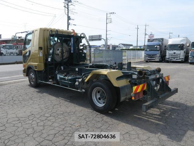 Mitsubishi FIGHTER 2020-02 8524852-2