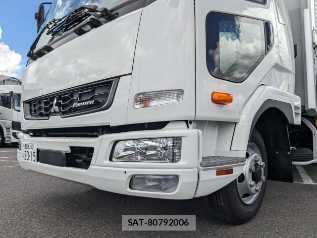 Mitsubishi FIGHTER 2026-02 8524845-21