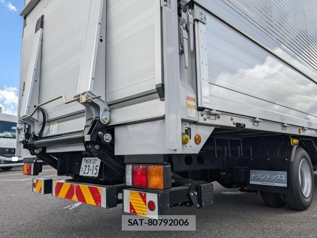 Mitsubishi FIGHTER 2026-02 8524845-5