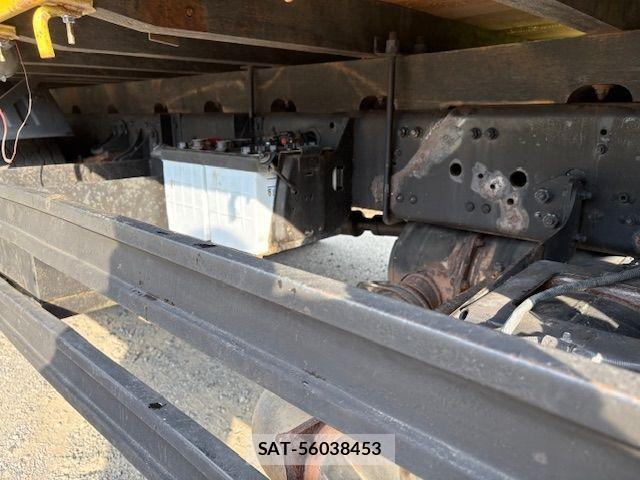 Mitsubishi FIGHTER 2014-01 8524855-17