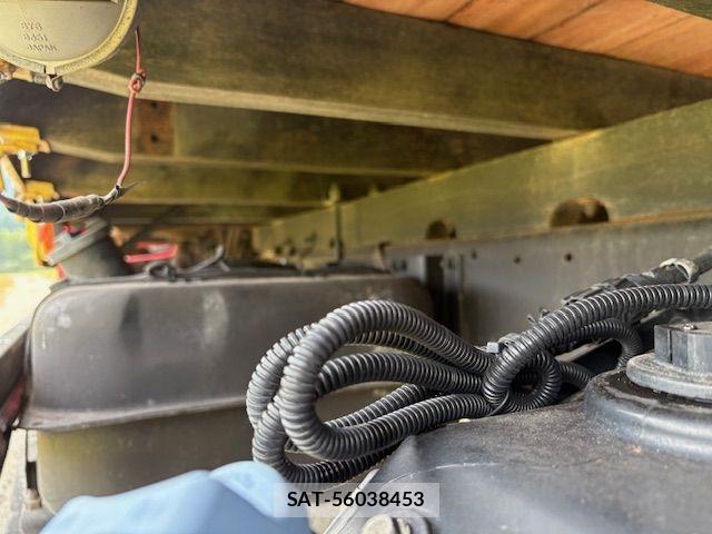 Mitsubishi FIGHTER 2014-01 8524855-23