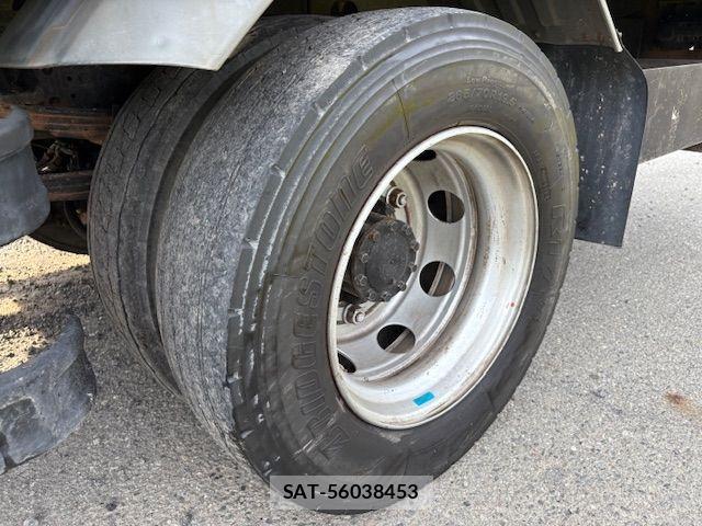 Mitsubishi FIGHTER 2014-01 8524855-24