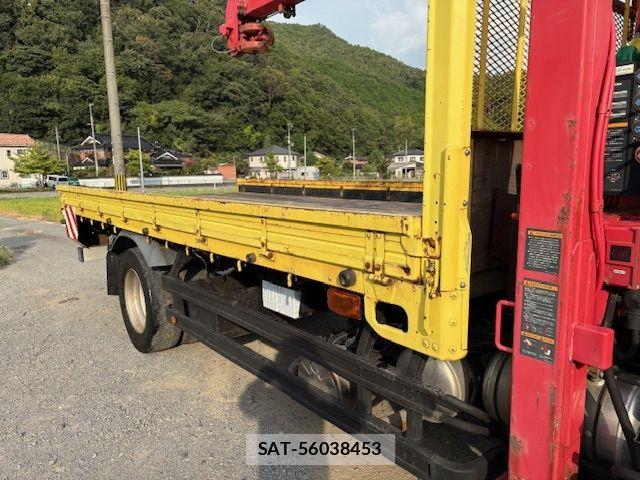 Mitsubishi FIGHTER 2014-01 8524855-27