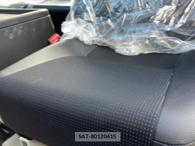 Mitsubishi FIGHTER 2025-12 8524860-20