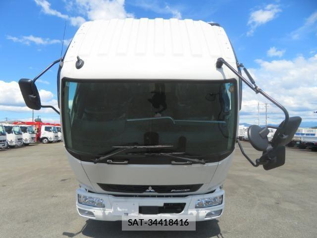 Mitsubishi FIGHTER 2026-05 8524846-9