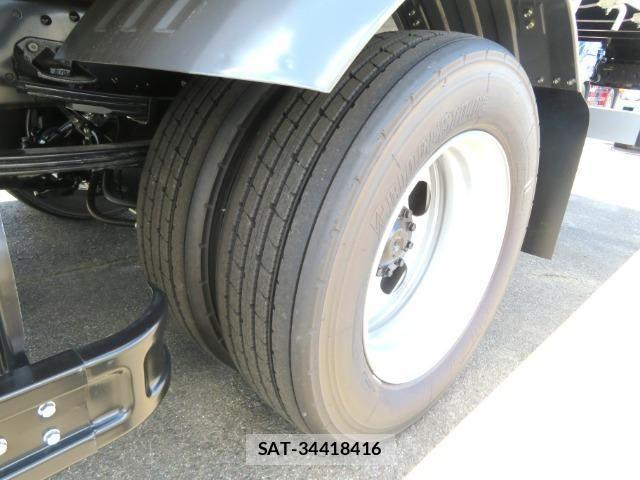 Mitsubishi FIGHTER 2026-05 8524846-17