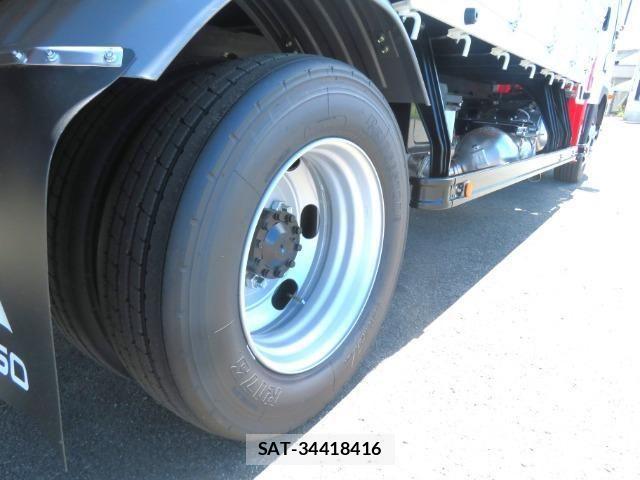 Mitsubishi FIGHTER 2026-05 8524846-18
